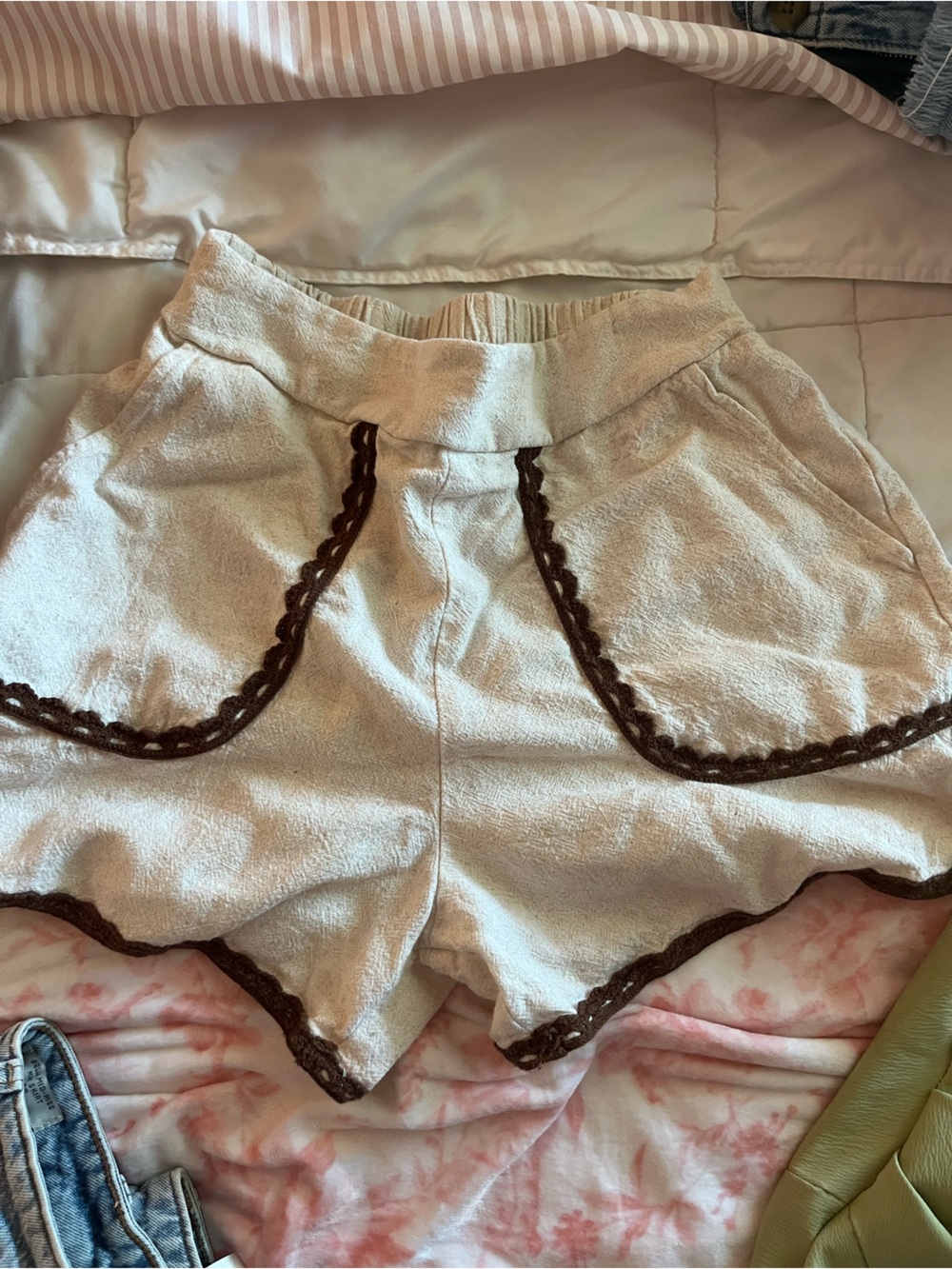 Cream Lace-Trim Short TOP POSTED SEPARATELY